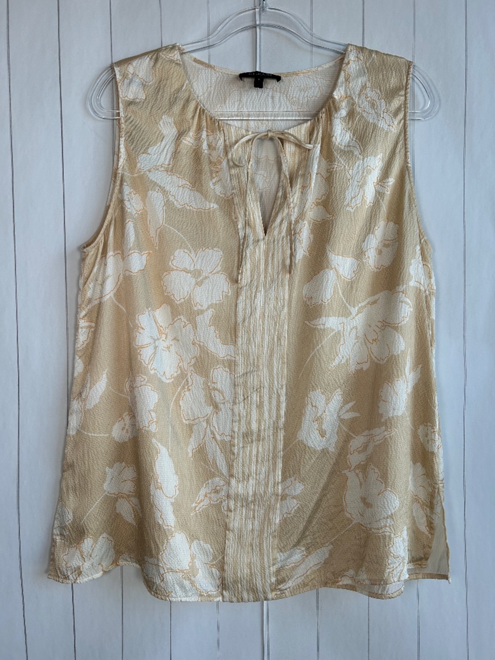 St. John size L sleeveless blouse gold tank floral textured 100% silk floral